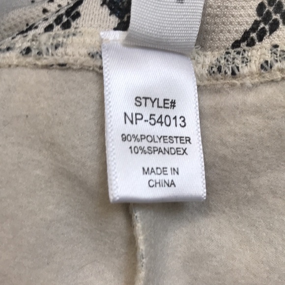 Snake skin pattern lines leggings - Picture 5 of 5